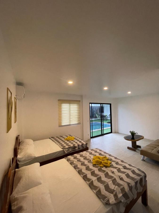 Kasamigos Guesthouse With Fast Internet Puerto Princesa Екстер'єр фото