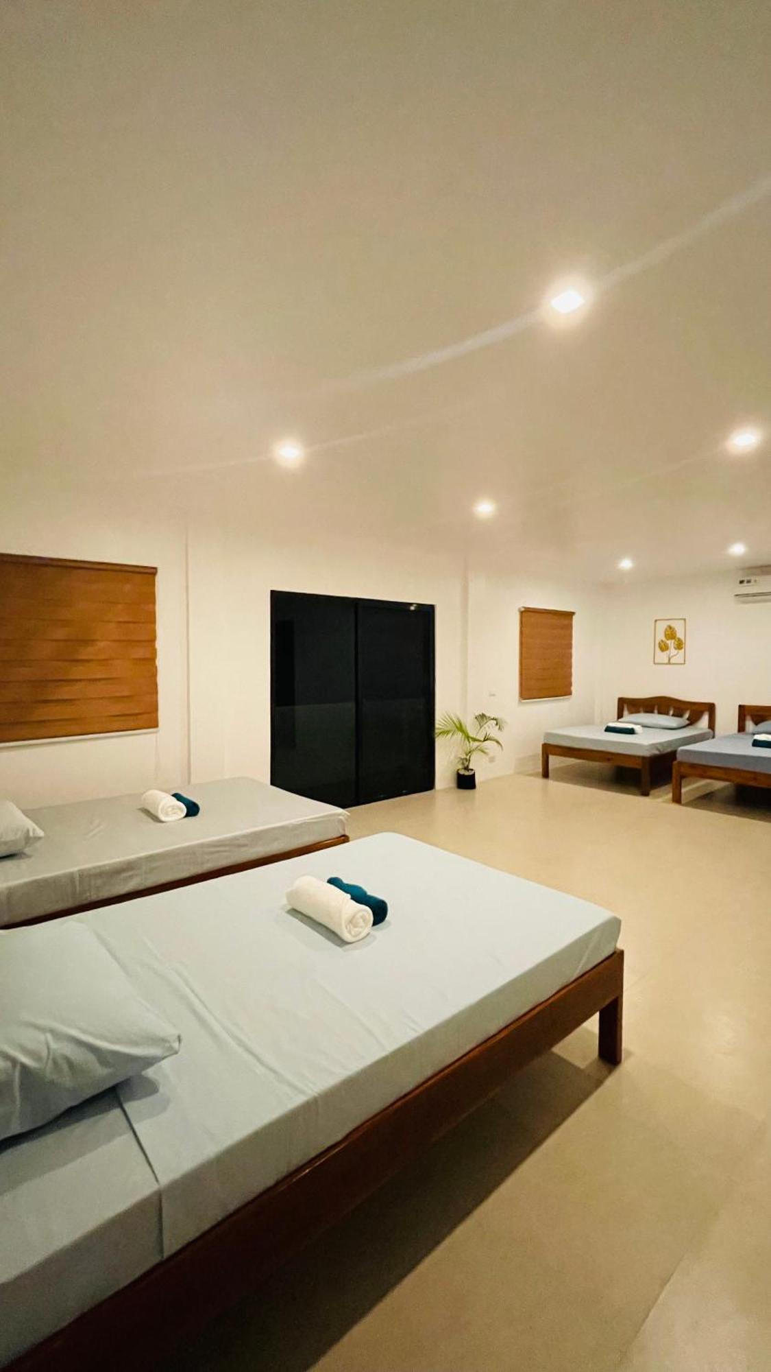 Kasamigos Guesthouse With Fast Internet Puerto Princesa Екстер'єр фото
