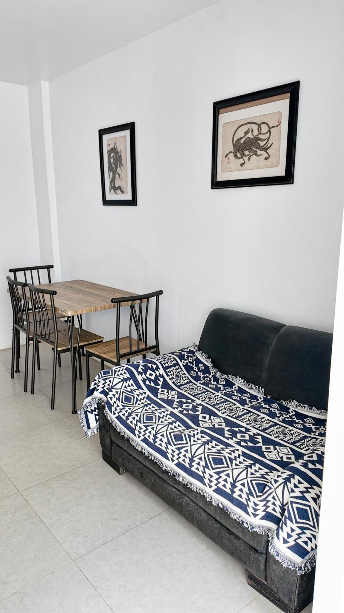 Kasamigos Guesthouse With Fast Internet Puerto Princesa Екстер'єр фото